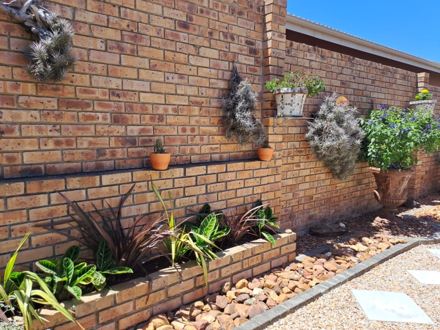 2 Bedroom Property for Sale in Dormehls Drift Western Cape